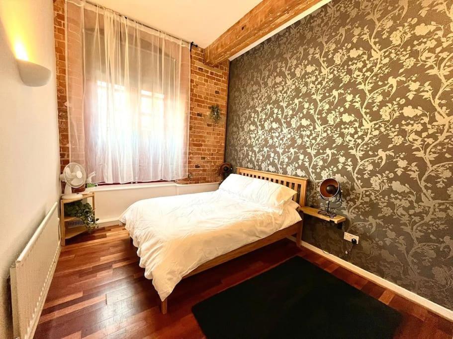 Charming 2 Bed In Centre Of Appartamento Nottingham