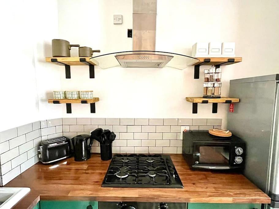 Charming 2 Bed In Centre Of Apartment Nottingham